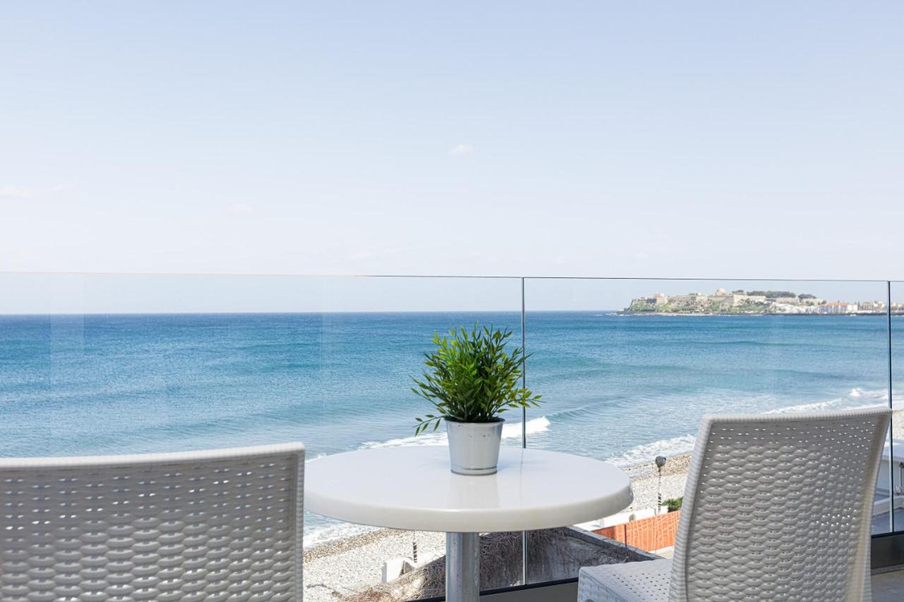 Seaside Palette Suites Rethymno  Bagian luar foto